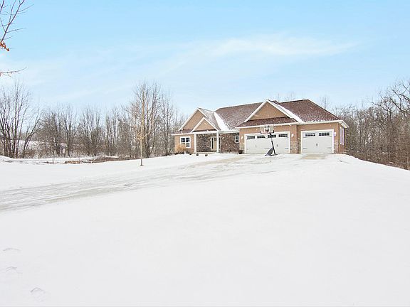 2nd image of 22565 N Uldriks Dr