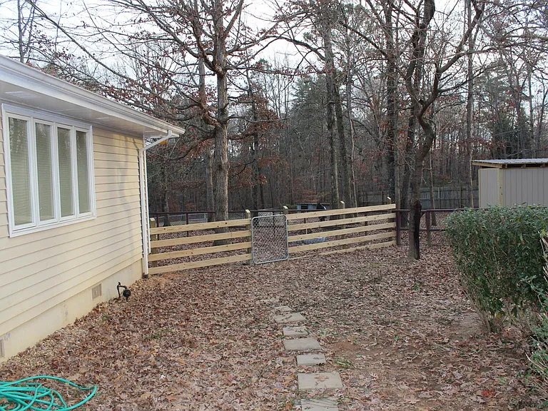 152 Stonybrook Dr — Photo 6