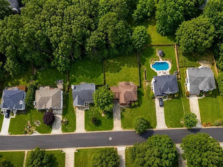 1630 Green Oak Cir — Photo 30