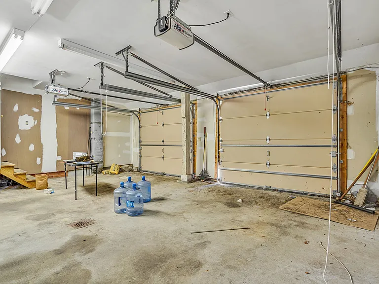 344 Lowell St — Photo 20