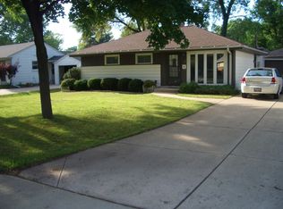 168 E Walnut Ave, Des Plaines, IL 60016
