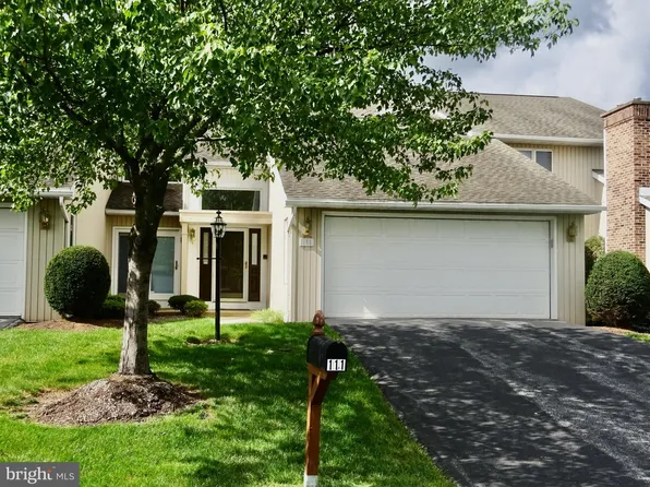 111 Leisure Ct, Wyomissing, PA 19610