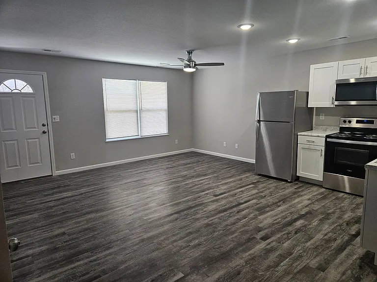 101 Goldfinch Dr — Photo 52