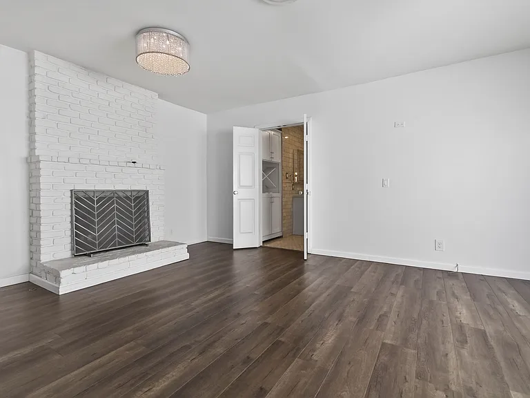 331 Victory Ct — Photo 7