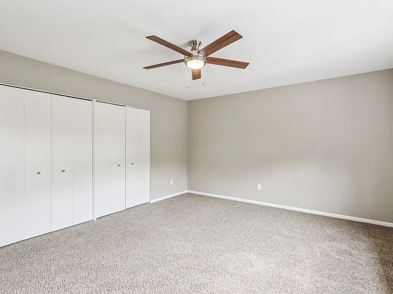 Woodland Reserve Apartments — Photo 21