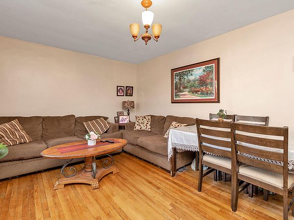 2nd image of 247-16A 76th Ave Floor 1