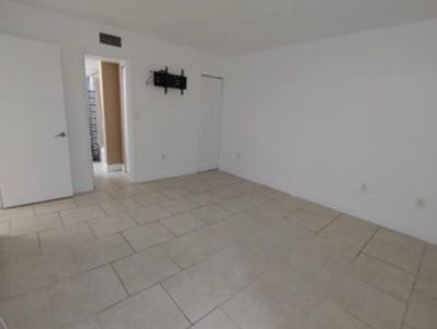 4707 NW 7th St APT 201, Miami, FL, 33126