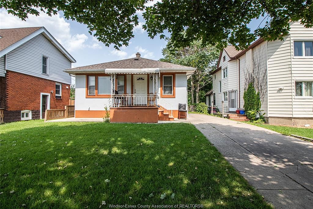 932 Ave, Windsor, ON N9A 5A1 MLS 23020978 Zillow