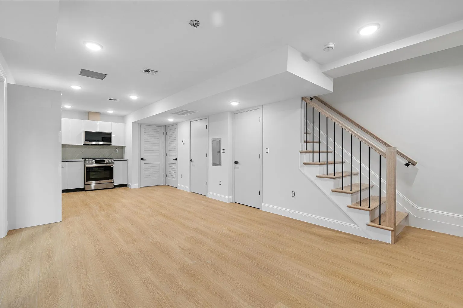 192 Cambridge Ave #5 photo 1