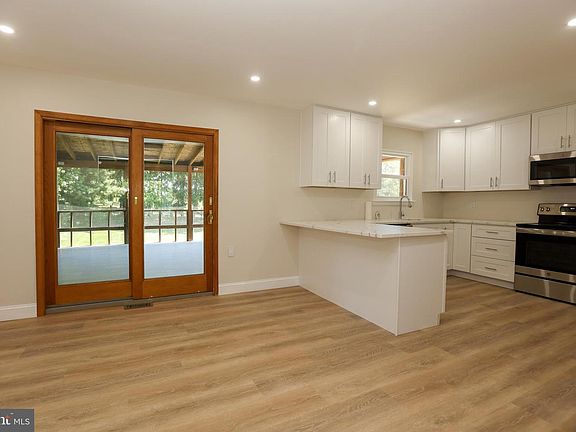 5th image of 620 Haudie Ann Rd