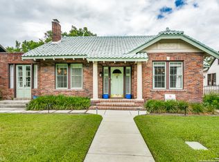 122 W Agarita Ave, San Antonio, TX 78212