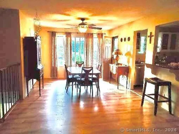 55 Thompson Street APT 1B, East Haven, CT 06513