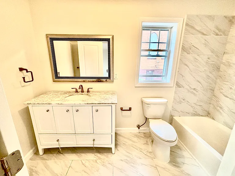 42 Hopper St #1 — Photo 14