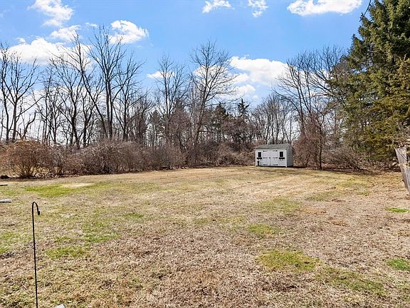 3rd image of 156-156 North St #R