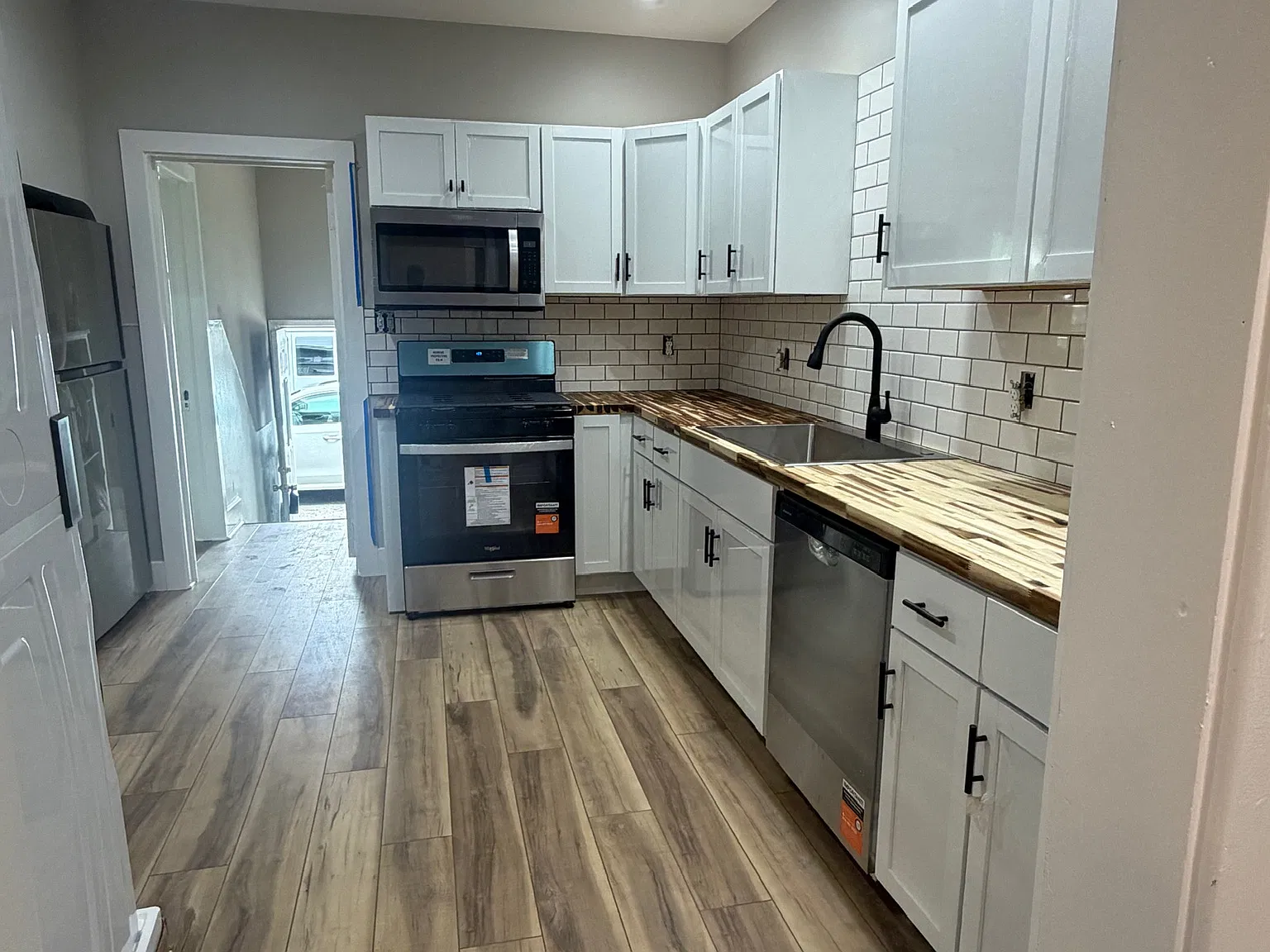812 W Main St — Photo 4