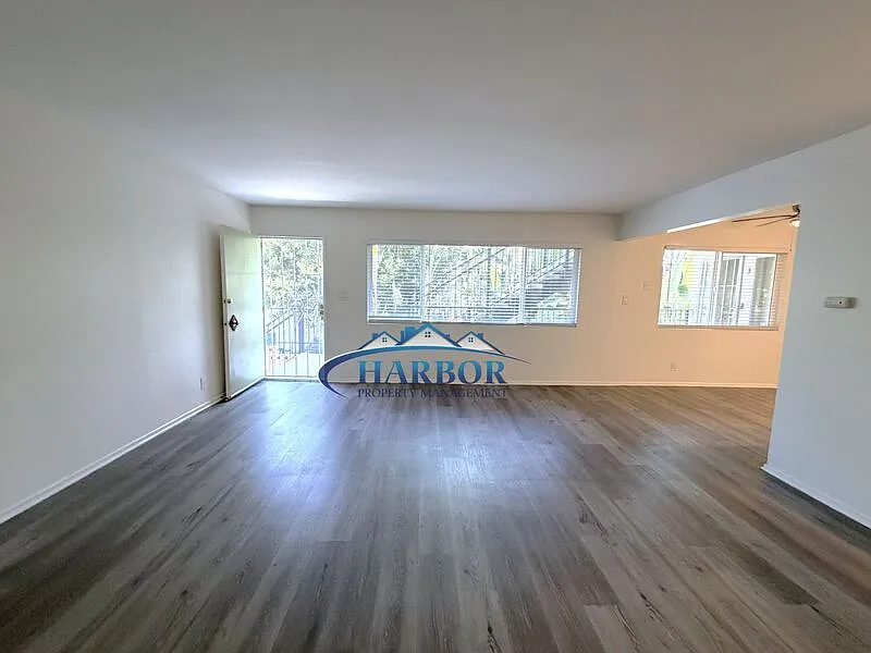 2 bed, 1.0 bath, $2,550 — Photo 4