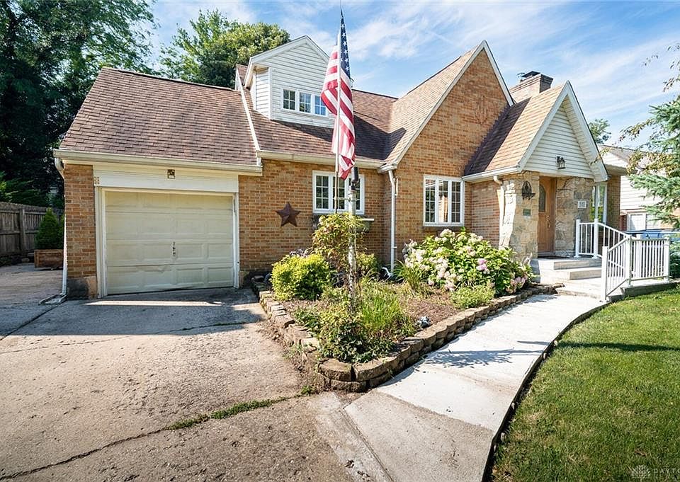 1st image of 148 Canterbury Dr