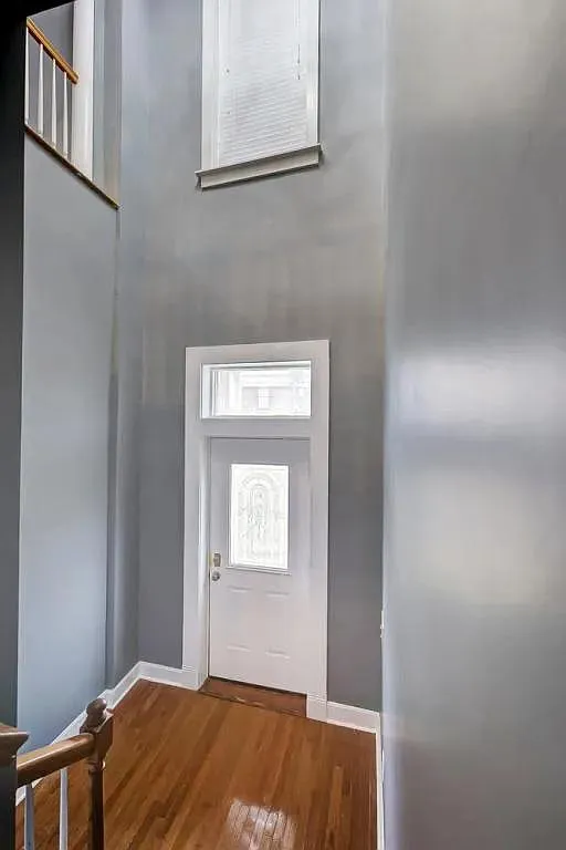 3 bed, 2.5 bath, 2465 sqft, $1,895 — Photo 4