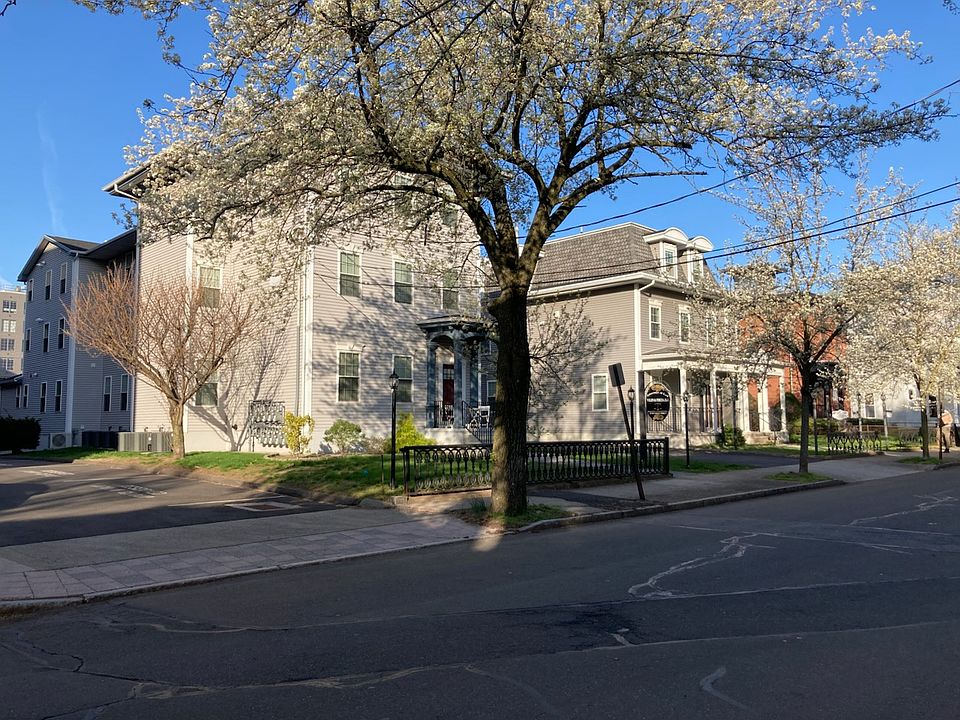 1st image of 12 Trumbull St #14