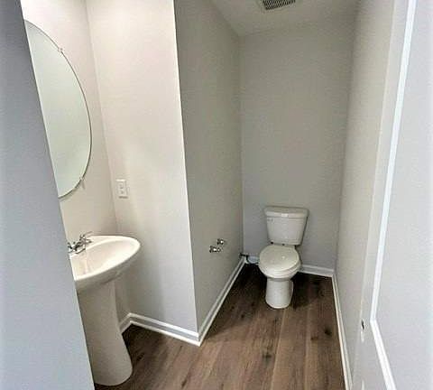 4th image of 119 River Heights Dr
