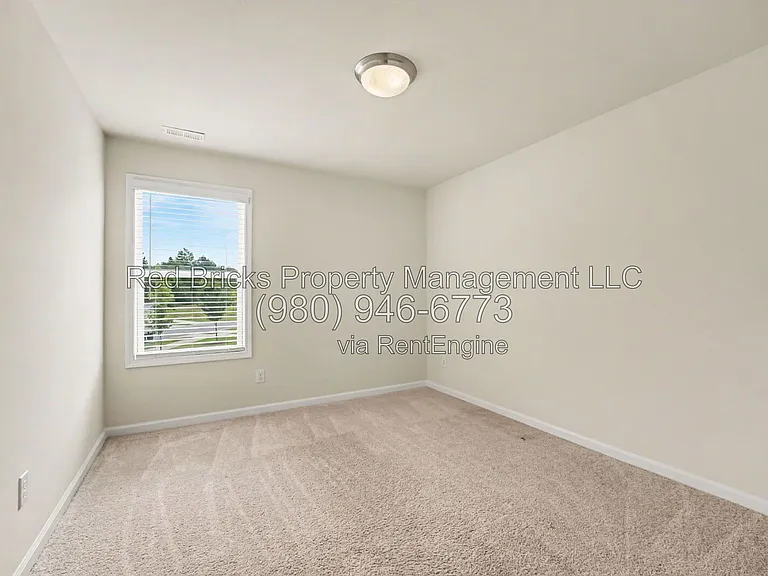 3912 Townes Blvd — Photo 16