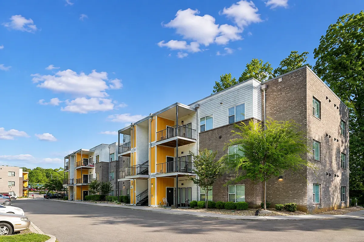 Burlington Commons — Photo 1