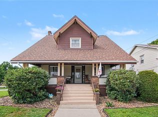 310 Glen Ave, Ellwood City, PA 16117