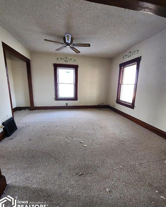 220 N 8th St, Mc Callsburg, IA 50154 Zillow