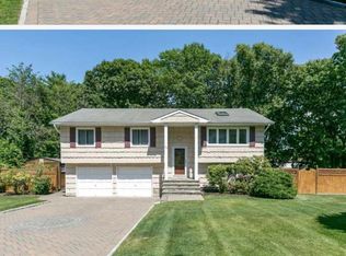 32 Cherry St, Selden, NY 11784