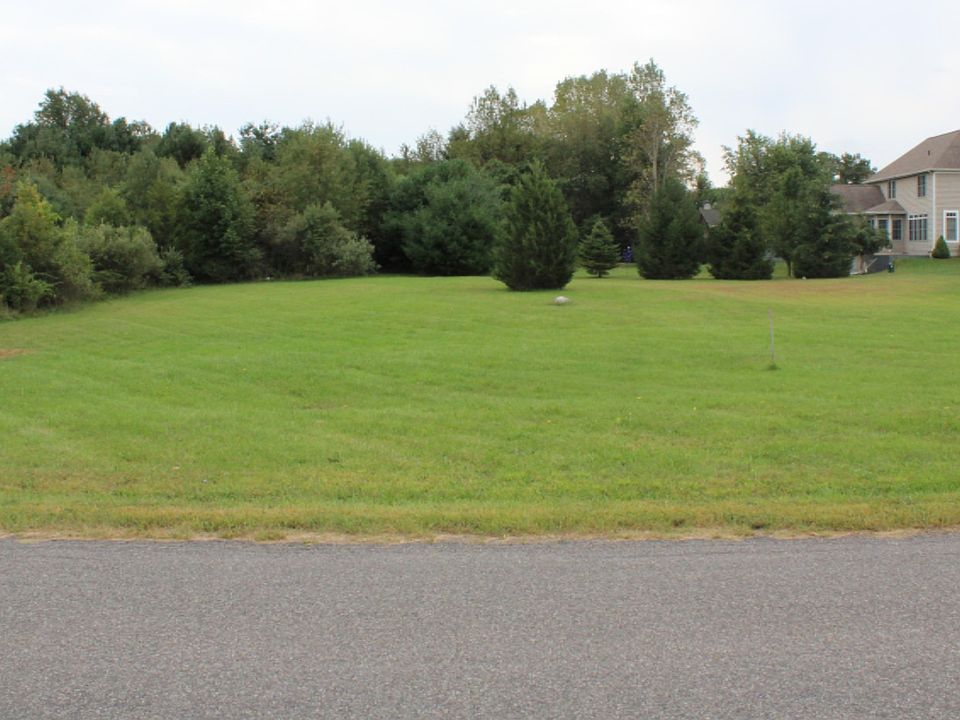 2nd image of 694 Benson Rd