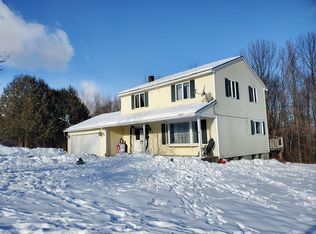 110 Seminole Dr, Farmington, ME 04938