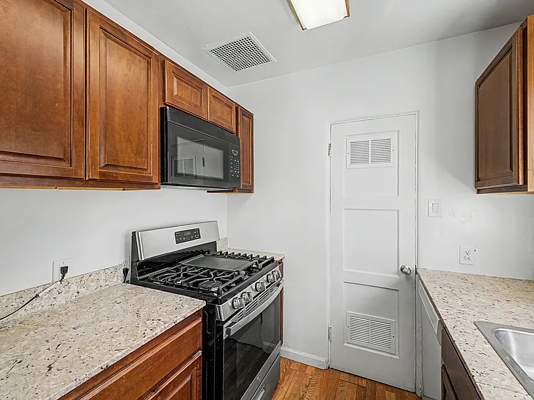 602 E San Juan Ave #3 — Photo 6