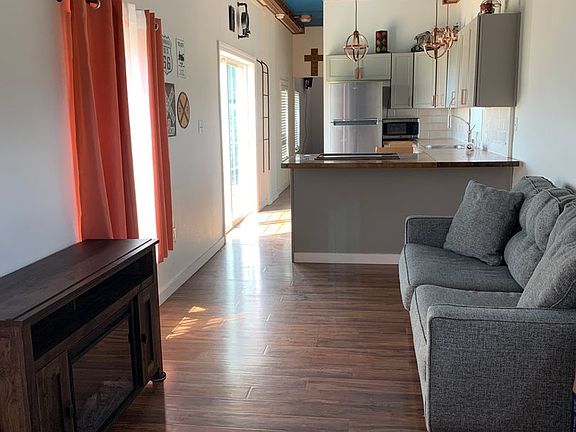 3rd image of 101B Sharps Ave