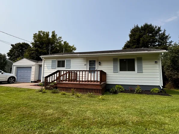 82 Waverly St, Potsdam, NY 13676