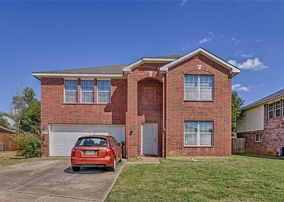 1st image of 7109 Lake Hawkins Dr