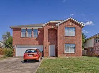 7109 Lake Hawkins Dr, Arlington, TX 76002