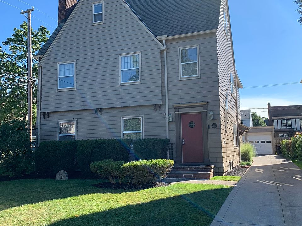 There are two entrances to the apartment. One through the front door and the other through the side door.
