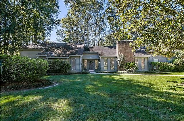1st image of 782 Beau Chene Dr