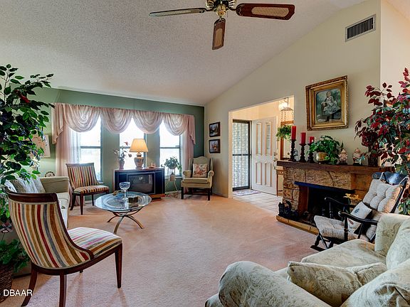 4th image of 2720 Sabal Palm Dr