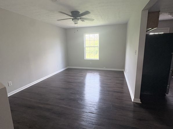 127 Karen Ct
