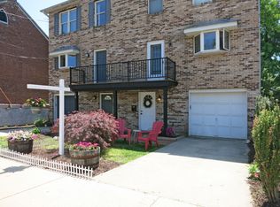 77 Coryell St, Lambertville, NJ 08530