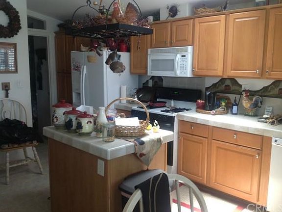 5th image of 1250 N Kirby St Space 204