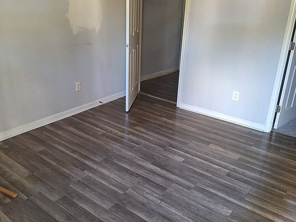 4th image of 417 S Emerson St #8