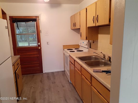 2nd image of 2114 Thiervy Dr