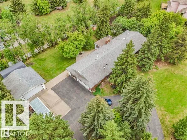 11921 231st St NW, Edmonton, AB T5S 2C2