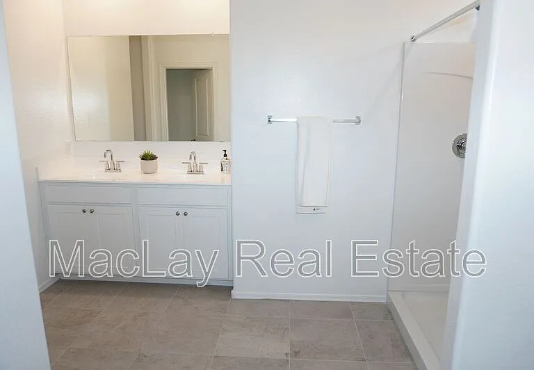 1164 W Chimes Tower Dr — Photo 38