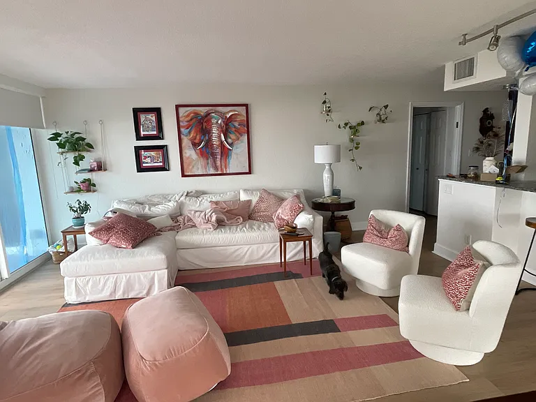 669 NE Plantation Rd #206 — Photo 7