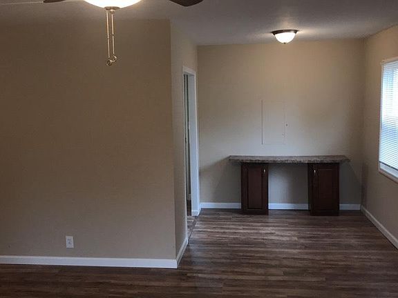 3rd image of 4266 Williams Ave