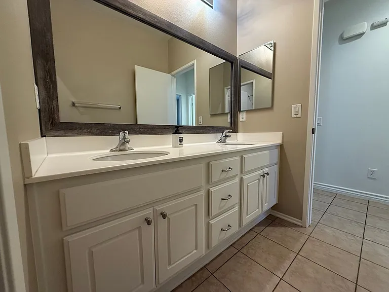 13252 Placentia St — Photo 25