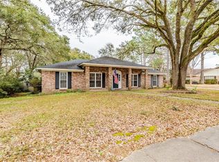 6204 Burntwood Dr S, Mobile, AL 36609